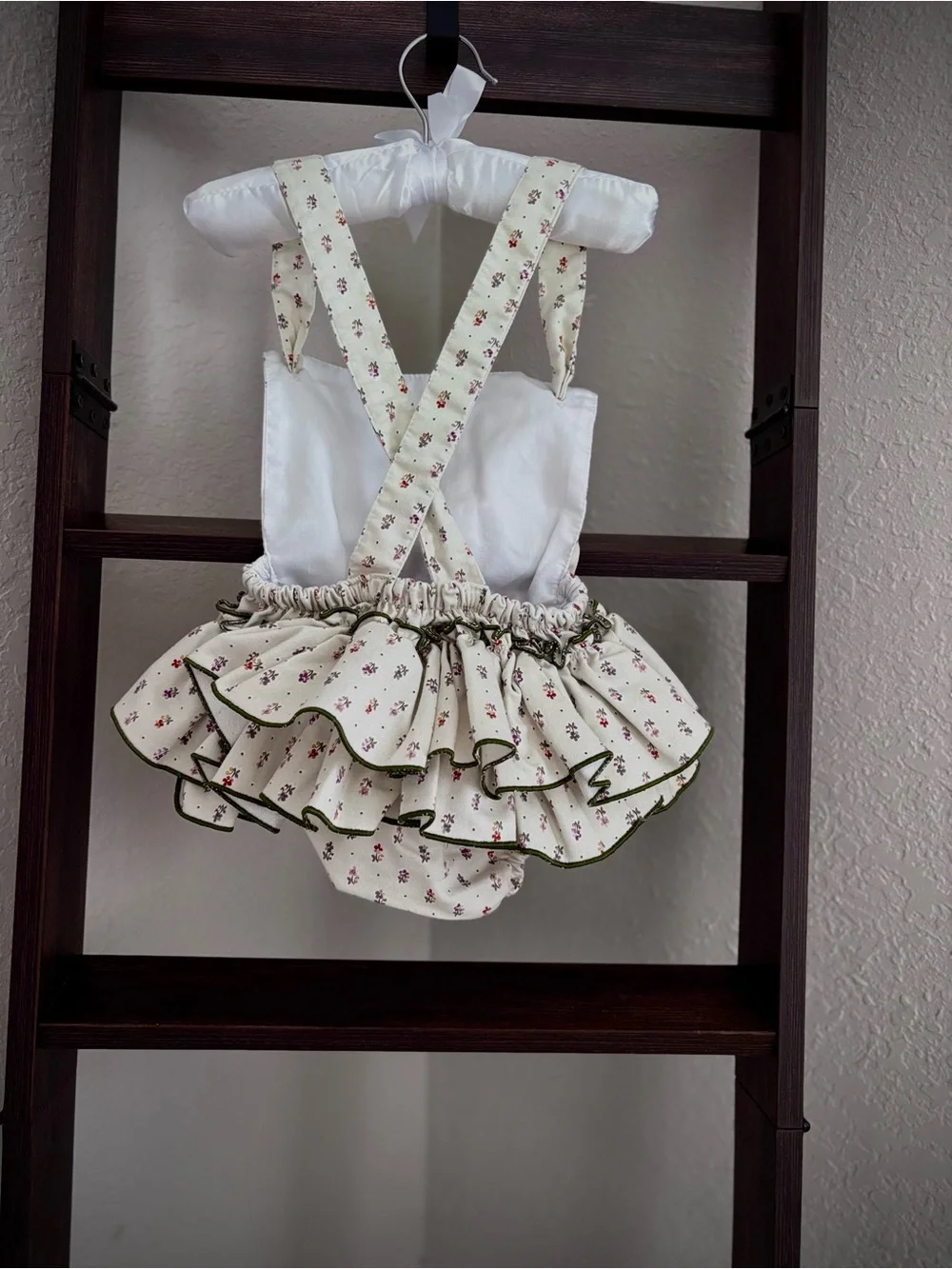 Spanish cream Floral Ruffle One-Piece Romper for Kids